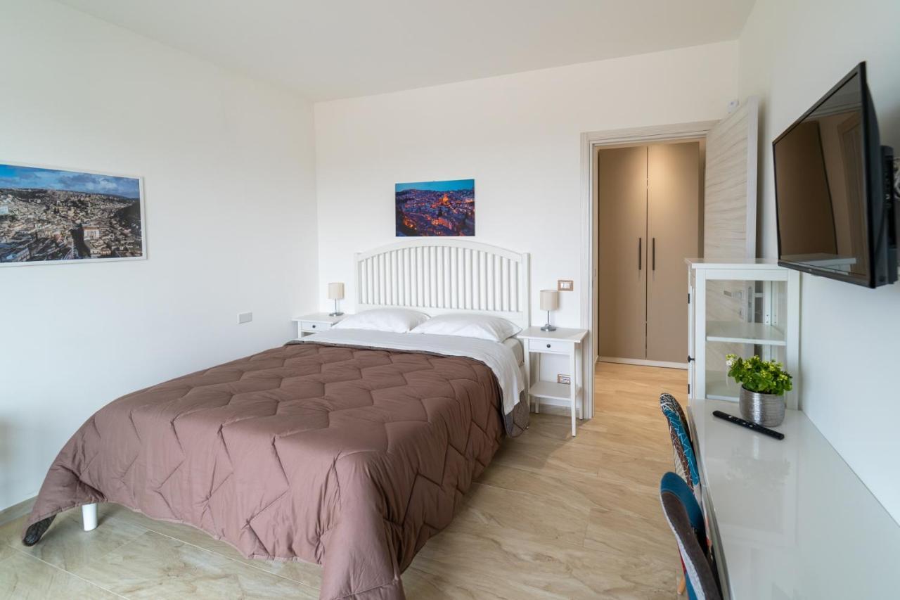 Nni Mia Hotell Modica Eksteriør bilde
