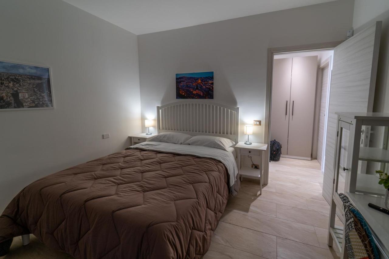 Nni Mia Hotell Modica Eksteriør bilde